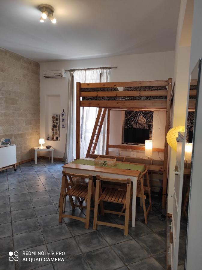 Mariantomare Casa Vacanze Monolocale Lungomare Bari Bagian luar foto