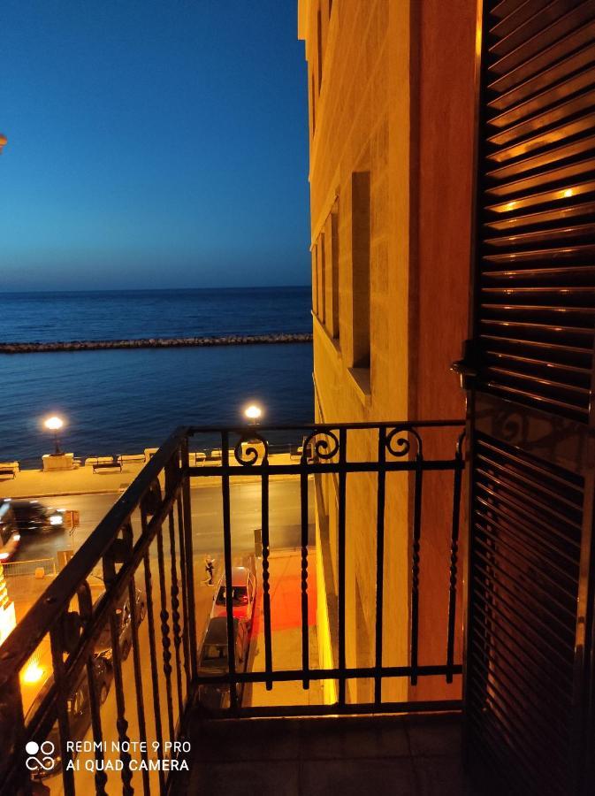 Mariantomare Casa Vacanze Monolocale Lungomare Bari Bagian luar foto